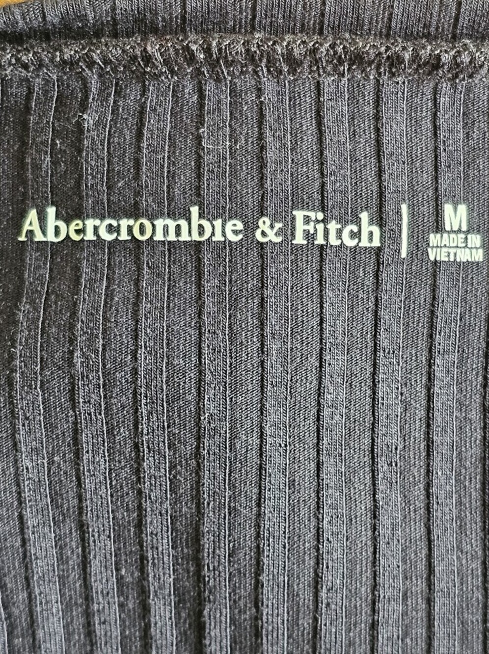 Abercrombie & Fitch Ribbed Button Up(M) - Picture 4 of 5